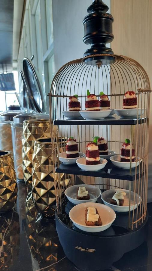 Bess Mansion Hotel Surabaya Wonocolo Luaran gambar