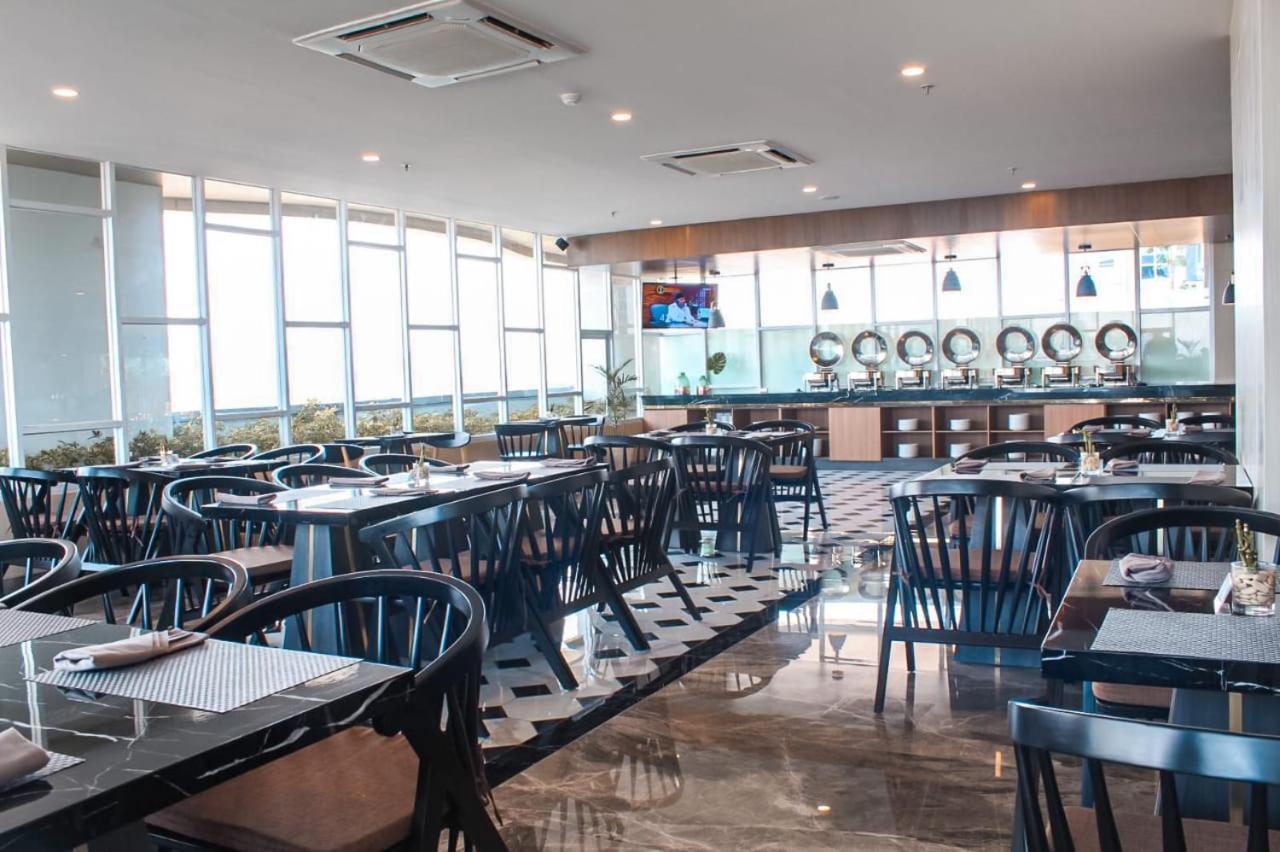 Bess Mansion Hotel Surabaya Wonocolo Luaran gambar
